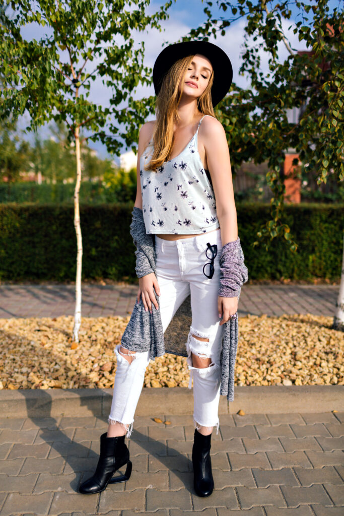 outdoor-fashion-portrait-stylish-pretty-young-woman-wearing-bohemian-outfit-vintage-hat-long-blonde-hairs-enjoy-free-sunny-autumn-day-good-weather-chill-relax-joy-vacation